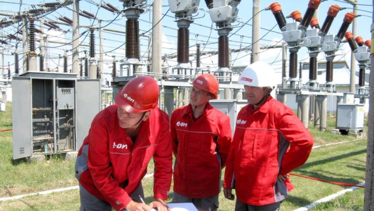 Ungurii apropiați de ruși, convinși că vor pune mâna pe E.ON Energie România în iunie sau iulie
