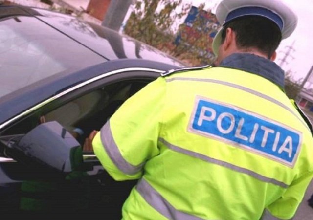 Șofer prins la Mironeasa cu permis irlandez falsificat. Dosar penal pentru două infracțiuni grave