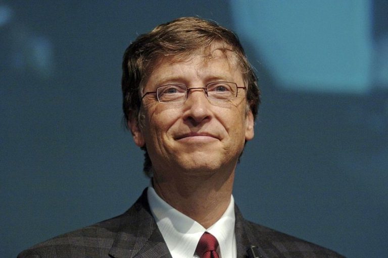 Donald Trump a spus că Bill Gates i-a cerut să îl viziteze vineri la reşedinţa sa din Mar-a-Lago