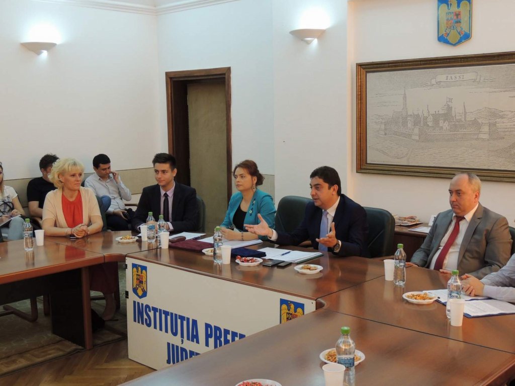  Schimbare de ştafetă la Prefectura Iaşi