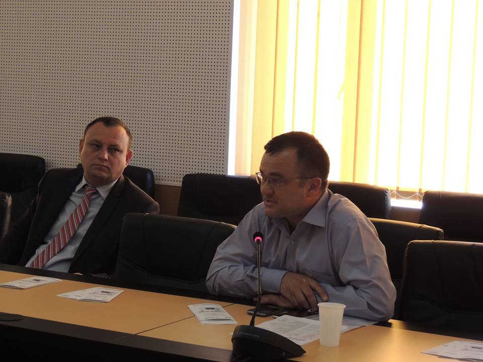  254287_165438_stiri_3