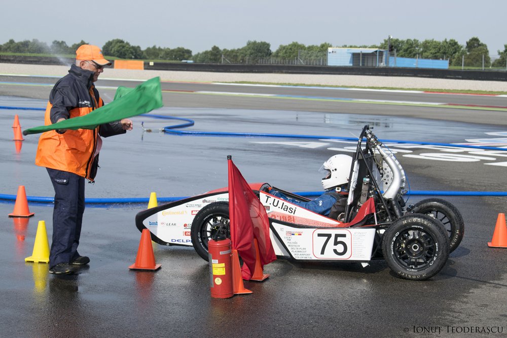  254785_165767_stiri_tuiasi-racing-12