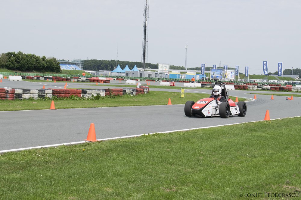  254786_165767_stiri_tuiasi-racing-13
