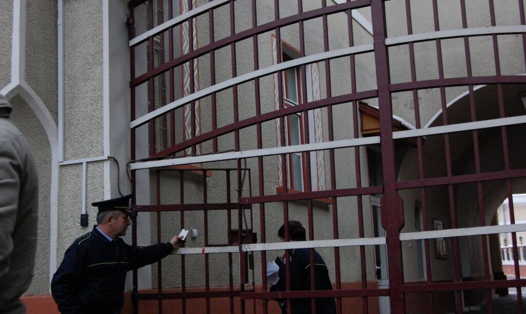 „Disfuncţionalităţi grave” semnalate în penitenciare: lipsa personalului medical, personal operativ insuficient, întârzieri ale liberării condiţionate
