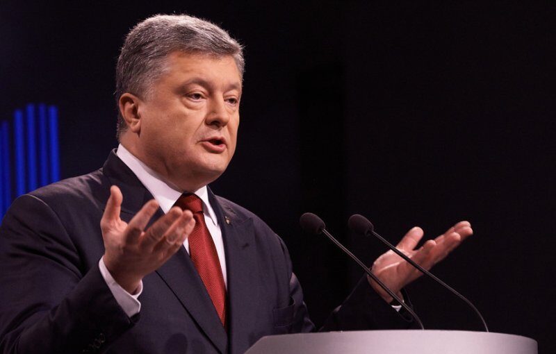  Politico – Noi tensiuni apar în Ucraina după ce Zelenski îl sancționează pe fostul lider Poroșenko