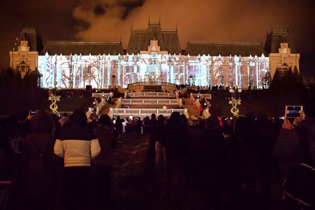  265044_172641_stiri_LightUP-Festival-1