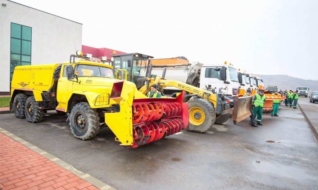  O nouă bază pentru drumarii județului, la Miroslava, pentru intervenții în regim de urgență. Unde va fi aceasta amenajată?