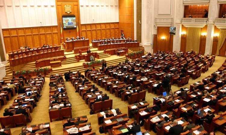 Strategia Naţională de Apărare, aprobată de Parlament cu 314 voturi „pentru” şi 43 „împotrivă”