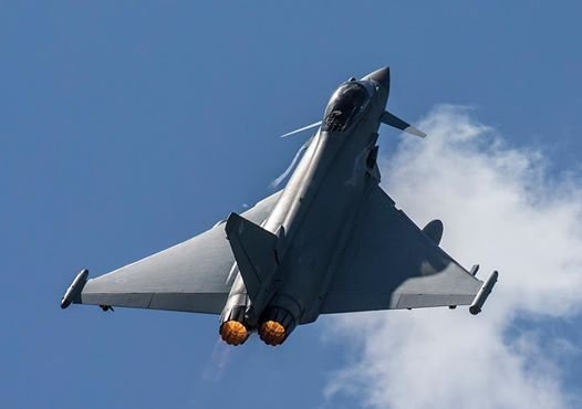 Marea Britanie trimite avioane de luptă în Orientul Mijlociu, după ce Iranul a amenințat că va ataca baze militare britanice