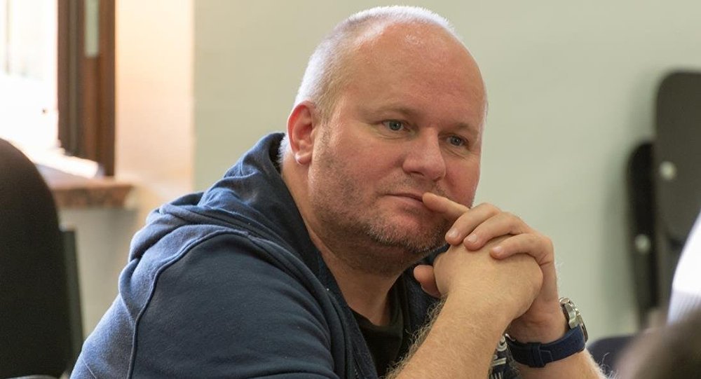  Economist: Tăiaţi de pe listă cheltuielile inutile sau care pot fi amânate. Evitaţi creditul de consum, pe cât posibil