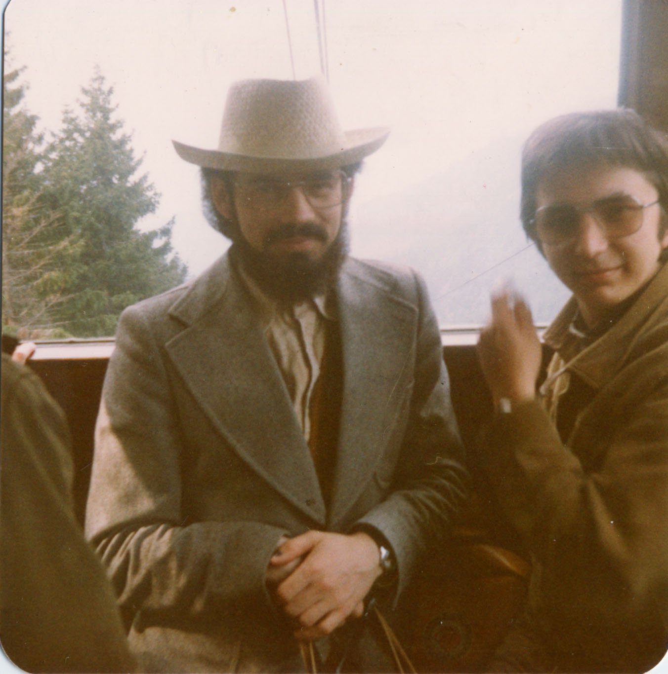  DIN ARHIVĂ: Să fie acesta actualul patriarh? Daniel, de nerecunoscut în tinerețe