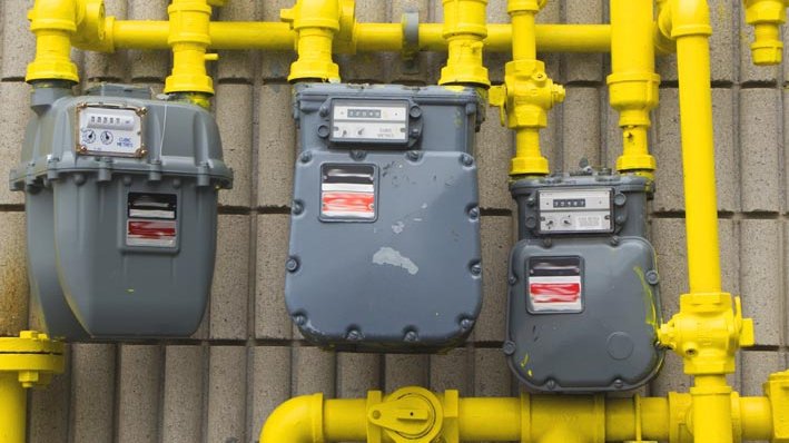 Cum să afli cât te costă racordarea la rețeaua de energie electrică, fără să mai stai pe la ușile angajaților Delgaz Grid