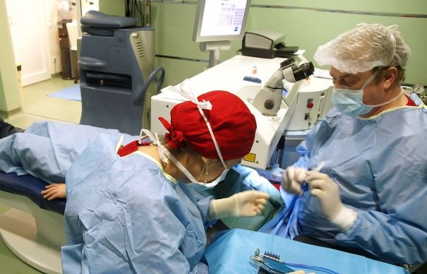  Transplantul a adus lumină în ochii a două nevăzătoare