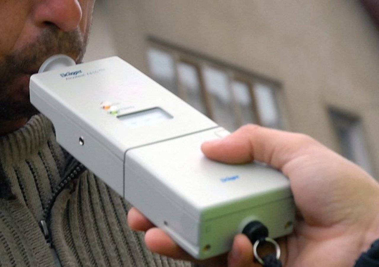 „Cocteil” penal la Coarnele Caprei: beat, fără permis, vehicul neînmatriculat, fugă după semnalul de oprire al polițistului