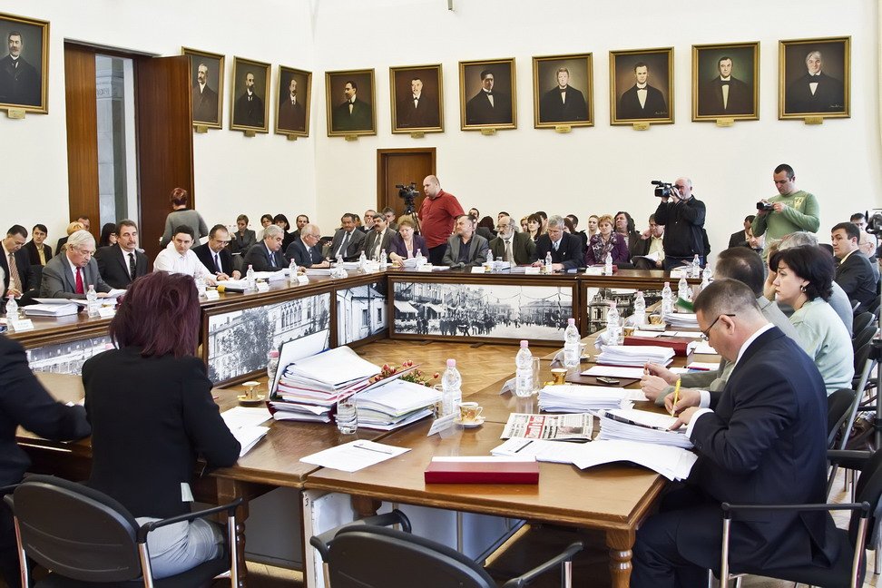  LIVE-UPDATE: Şedinţă solemnă la Consiliul Local Iaşi. Se semnează o Rezoluţie Unionistă