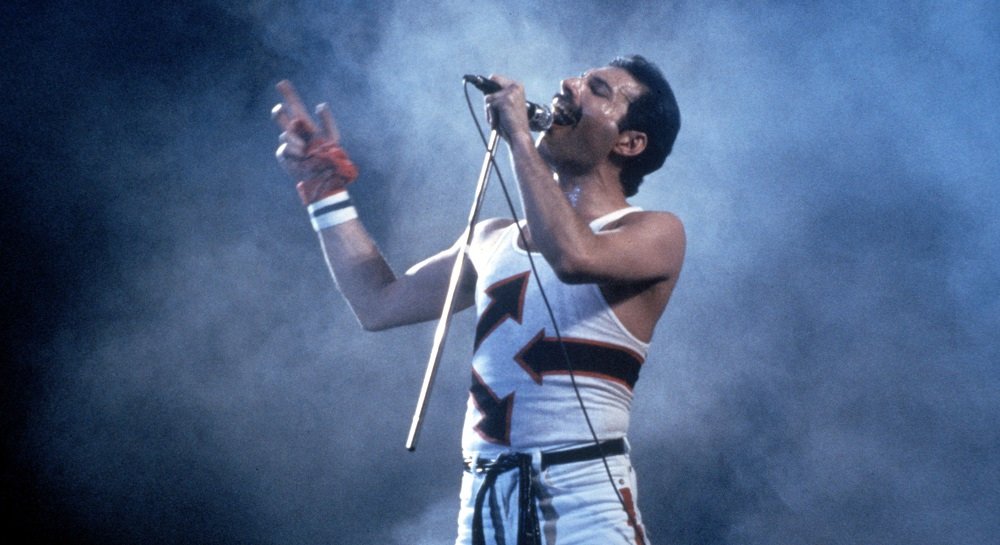Noi detalii despre viața lui Freddie Mercury au ieșit la iveală. Acesta ar fi avut o fiică, pe care o ținea departe de ochii lumii