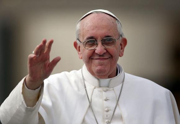  Au început pregătirile. E posibil ca Papa să le vorbească ieşenilor în Piaţa Palatului