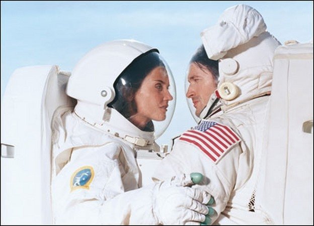 Houston we have a problem! Sexul în spaţiu dăunează grav sănătăţii