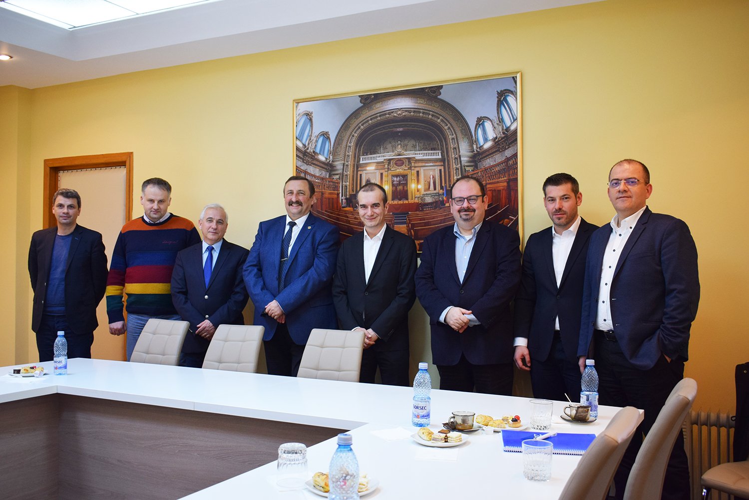 Turcii care fabrică frigiderele Arctic s-ar putea extinde la Iaşi. Discuţii cu Universitatea Tehnică