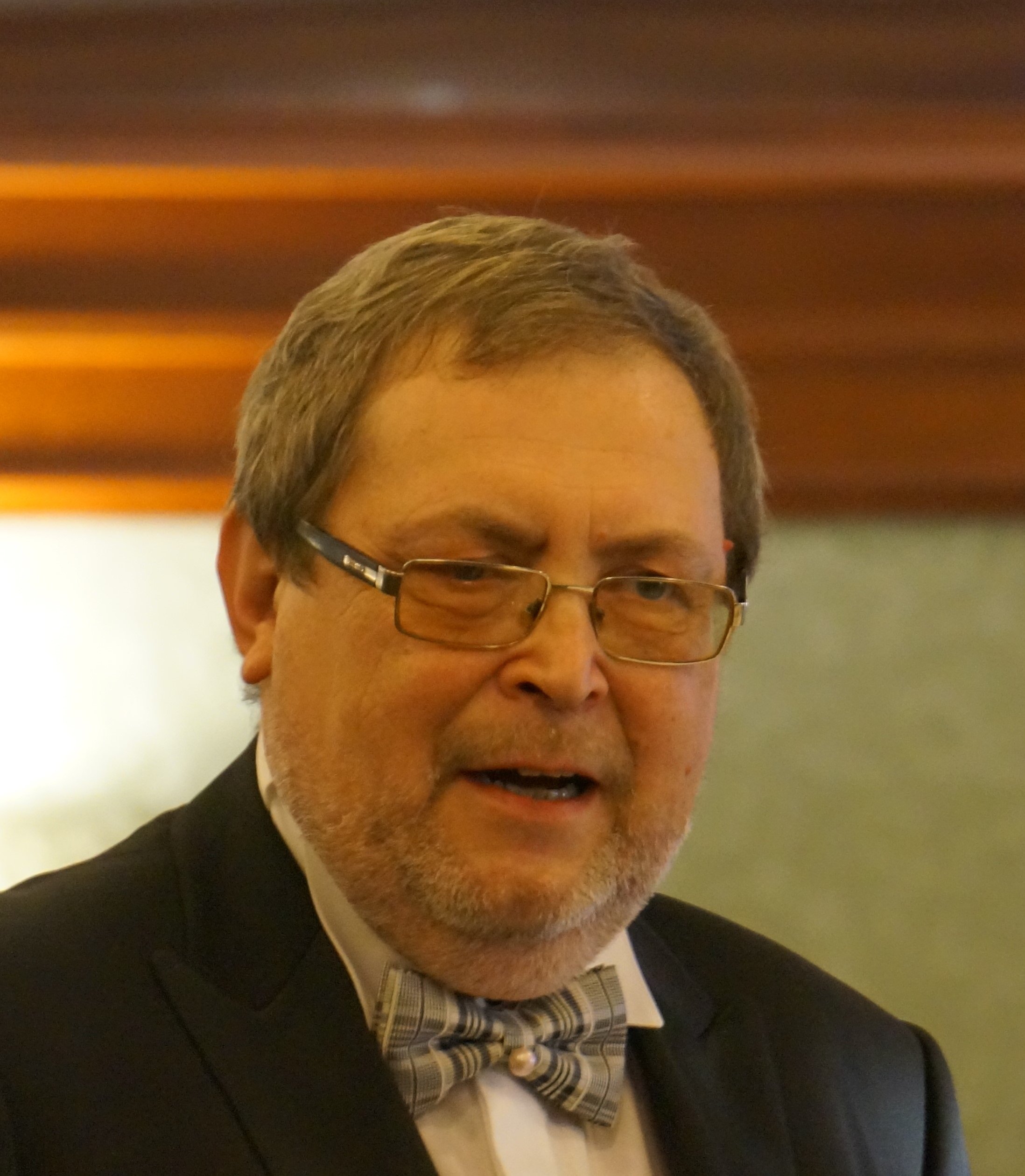  Fractura de şold la vârstnic: Şansa de a supravieţui – o familie dedicată 100% pacientului!