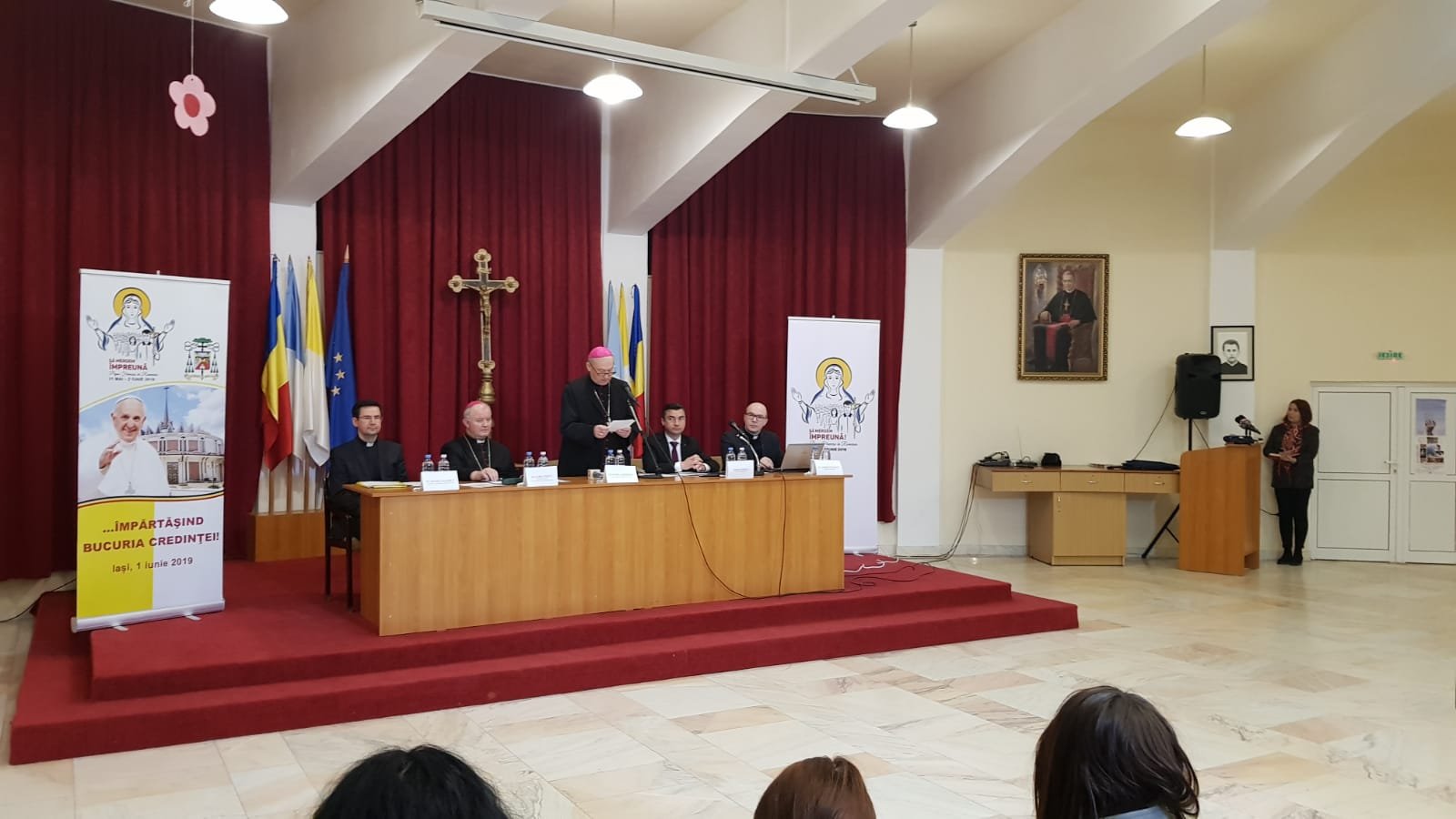  323419_214989_stiri_vizita-Papa-Iasi