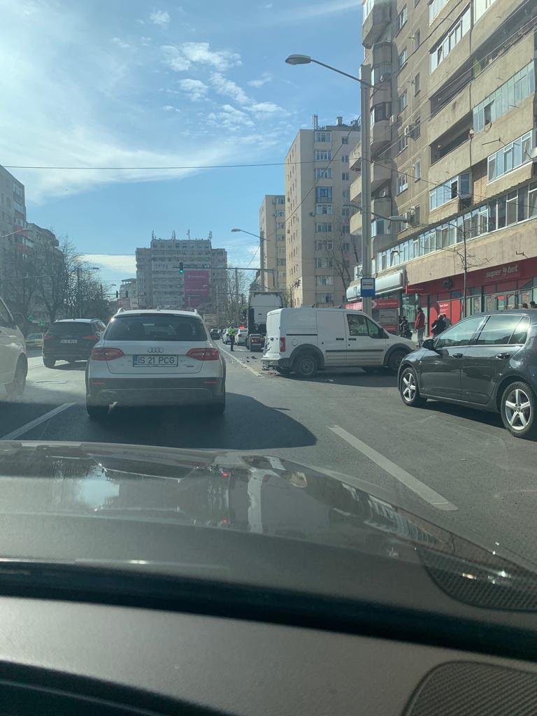  324609_215991_stiri_accident-Pacurari