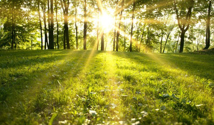  Vreme frumoasă şi deosebit de caldă în minivacanţa de 1 Mai, cu temperaturi de vară