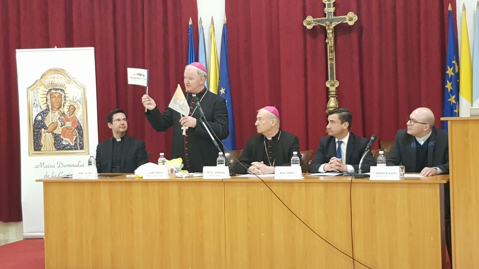  327625_218354_stiri_Conferinta-catolici1