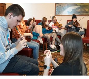  330449_220266_stiri_Liceul-Moldova3