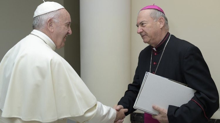  Interviu cu Preasfinţitul Petru Gherghel, episcopul catolic al Iaşului