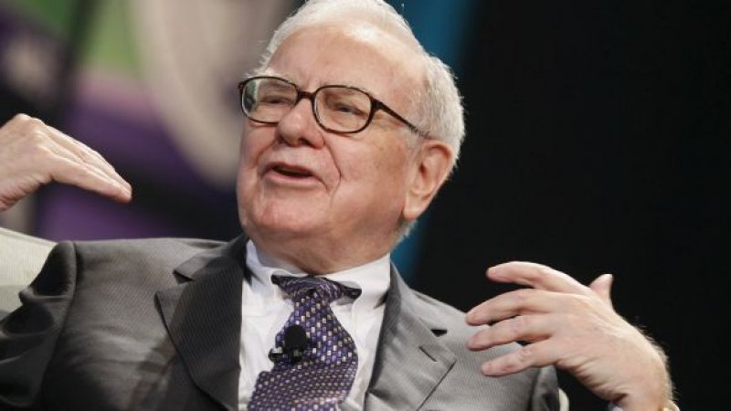 Warren Buffett donează acţiuni Berkshire Hathaway în valoare record de 6 miliarde de dolari, către Fundaţia Gates şi organizaţii caritabile de familie
