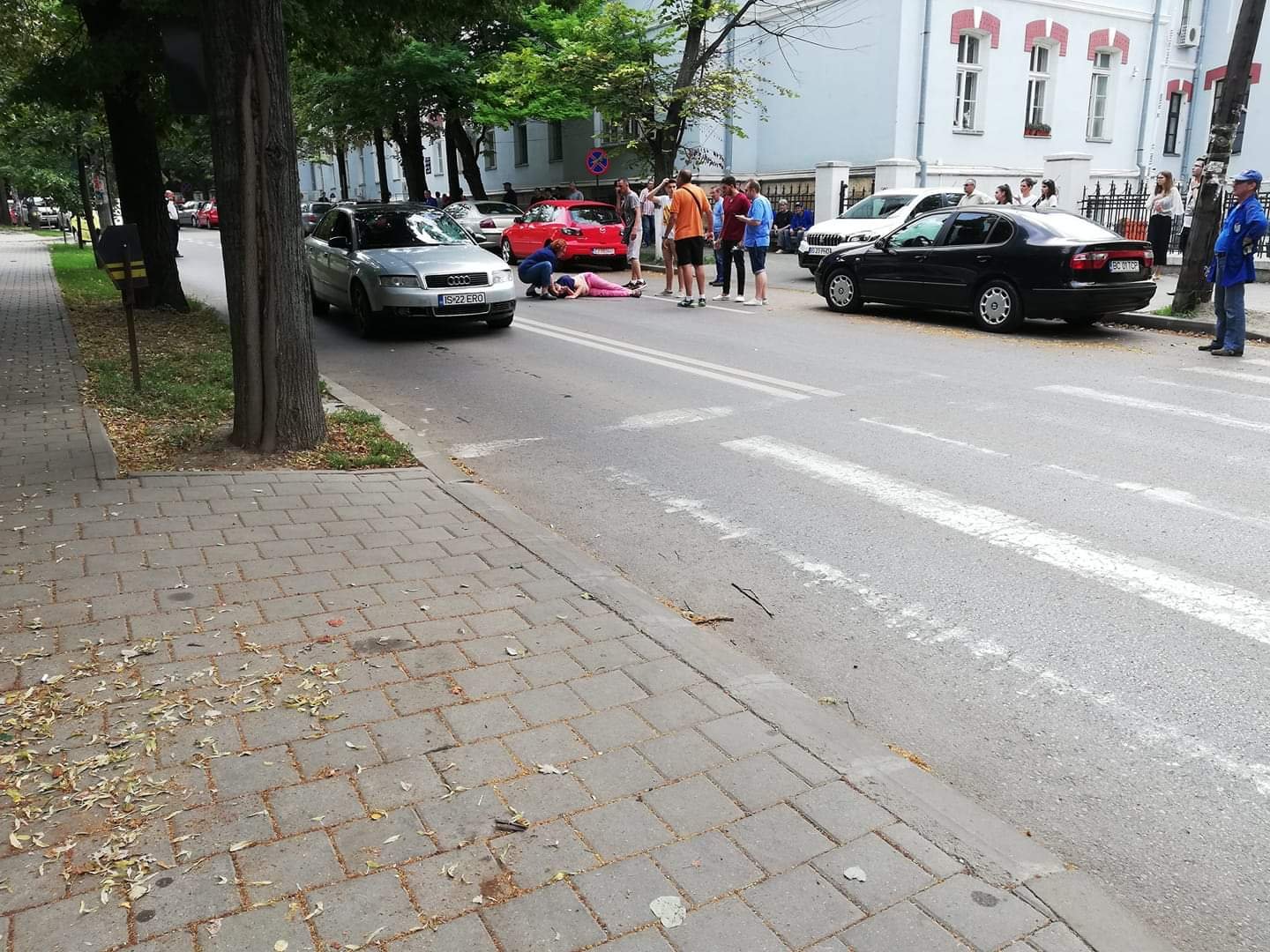  Ieșeanca grav accidentată lângă trecerea de pietoni, Copou, în stare gravă