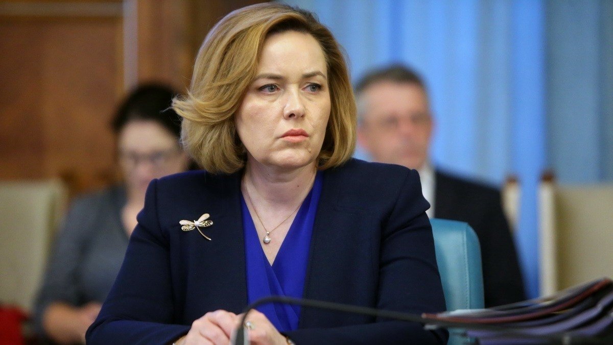  Carmen Dan, audiată în dosarul în care sora sa este bănuită de înşelăciune cu locuinţe şi maşini de lux