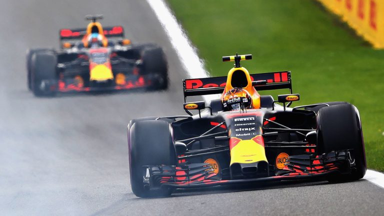F1: Echipa Red Bull, suspectată de trişare. Ar fi folosit un dispozitiv controversat