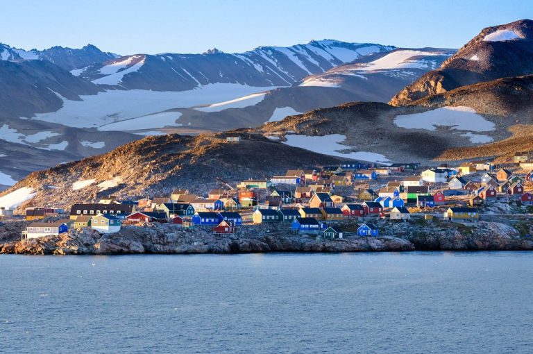 Ce pot face UE şi NATO pentru a-l împiedica pe Trump să preia Groenlanda?