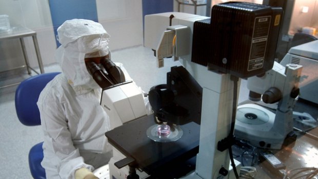  Cinci motive pentru care să studiezi la Facultatea de Farmacie – cercetare la centre recunoscute din Europa