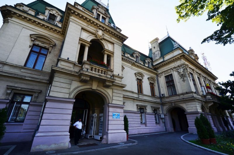  Primăria Iași, colorată în portocaliu. 14% dintre pacienți sunt afectați de infecțiile nosocomiale