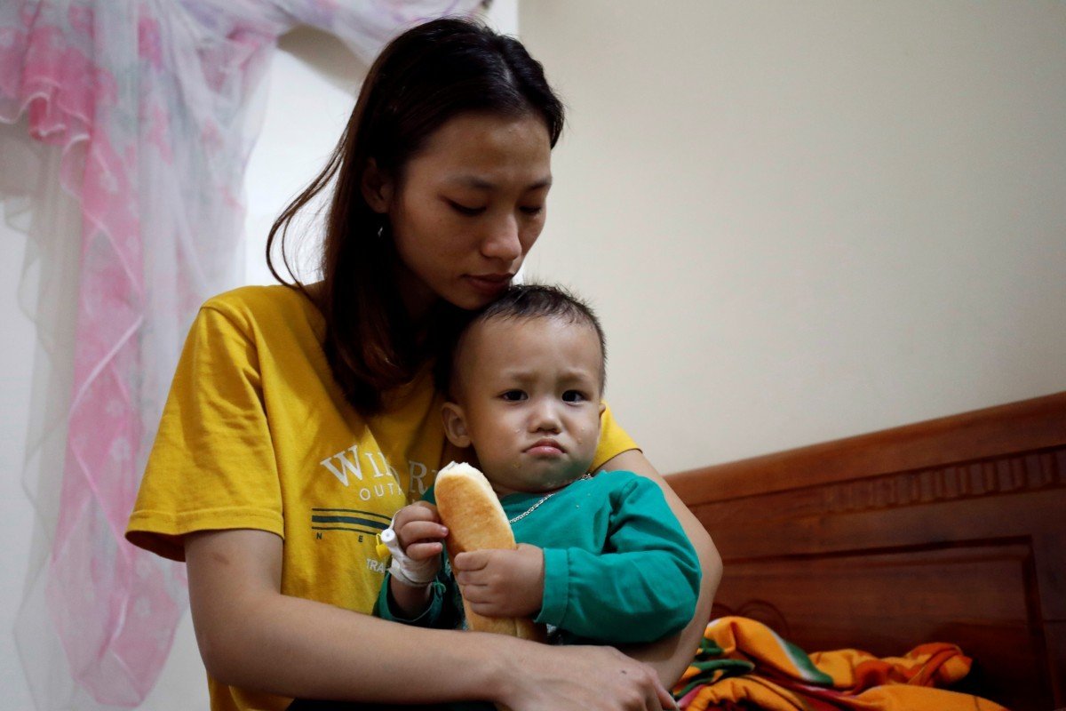  Vietnam renunţă la politica de a impune familiilor să aibă cel mult doi copii, în contextul scăderii istorice a ratei natalităţii