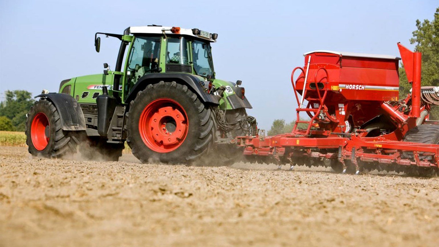 Motorină la 4 lei pentru fermieri, anunţă ministrul Agriculturii: Vom elibera anumite tichete cu care fermierii vor merge la unităţile acreditate de vânzare