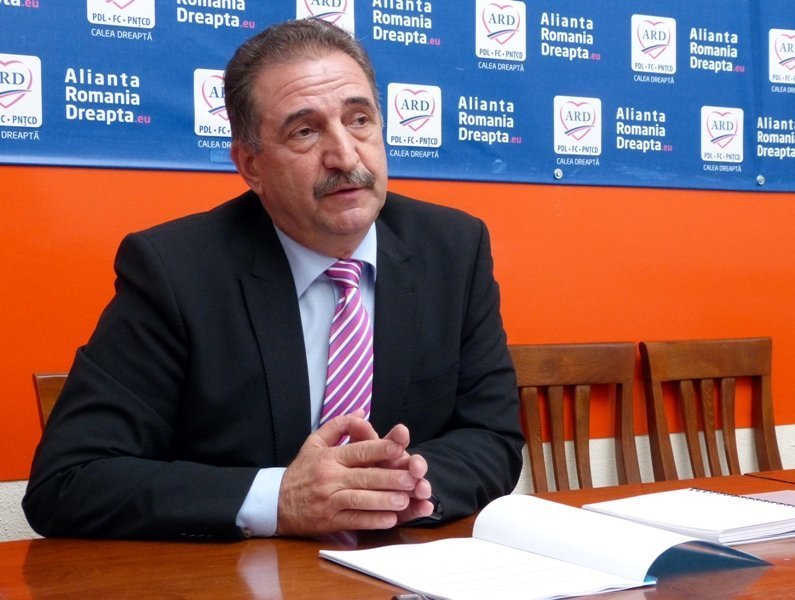  Scamatorii penale la Primărie! Oamenii lui Chirica se fac luntre şi punte pentru liderul consilierilor PSD