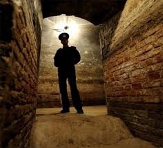 „Domnule profesor, nu m-ați întrebat niciodată ce am lucrat în tinerețe. Am fost torționar” Experiența teribilă a unui cunoscut universitar ieșean
