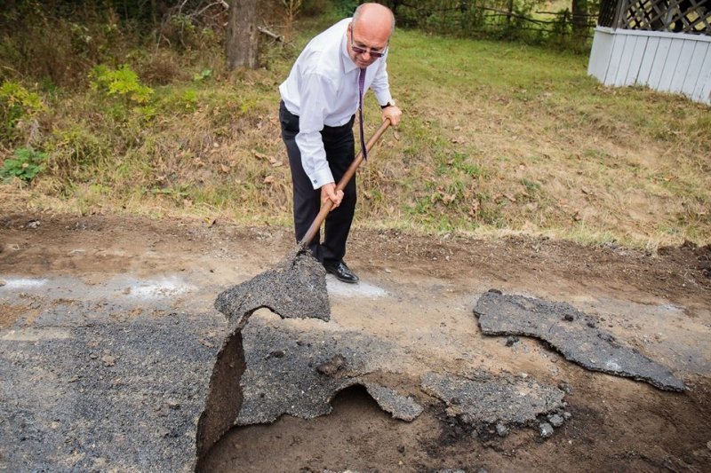  Maricel Popa trece sau nu clasa? Notați-l pentru ce a făcut el patru ani în Iași