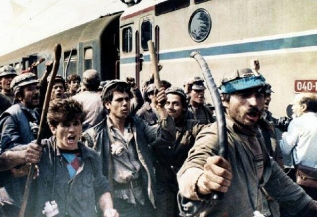  Moartea lui Iliescu – USR a propus în şedinţa de Guvern să nu fie doliu naţional. Reprezentanţii USR nu vor participa la funeralii