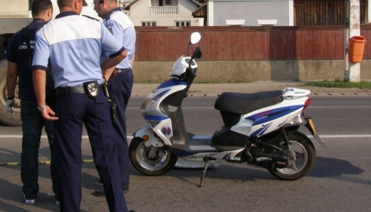Tânăr din Moțca prins în trafic cu un moped neînmatriculat și fără permis