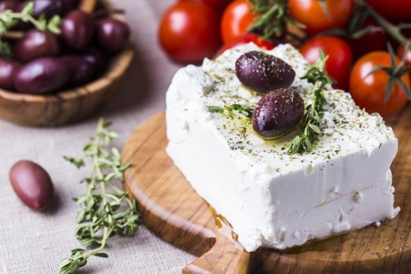 Producătorii greci de feta, îngrijoraţi de exporturi după noile tarife impuse de SUA