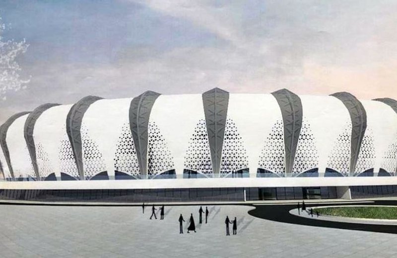 Noul stadion Iași, în formă de coroană regală. Macheta pusă pe masă de primarul Chirica