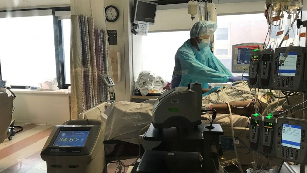  Temperaturile ridicate nu ne feresc de hipotermii. Doi ieșeni, la UPU cu o temperatură corporală de doar 25 de grade: alcool în exces și o noaptea pe stradă