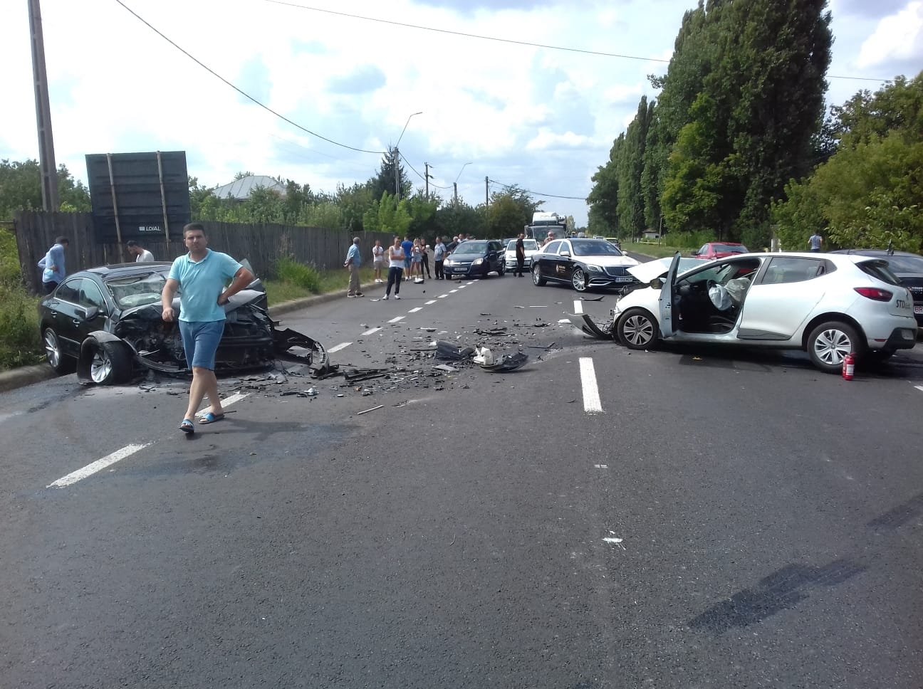  379802_261645_stiri_accident-podu-iloaiei