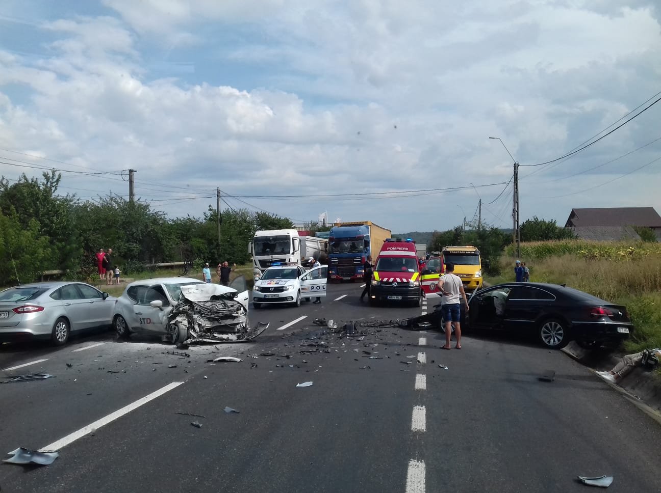  379805_261645_stiri_accident-podu3
