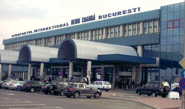 O dronă de de mici dimensiuni, observată de echipajul unei aeronave în apropierea Aeroportului Henri Coandă